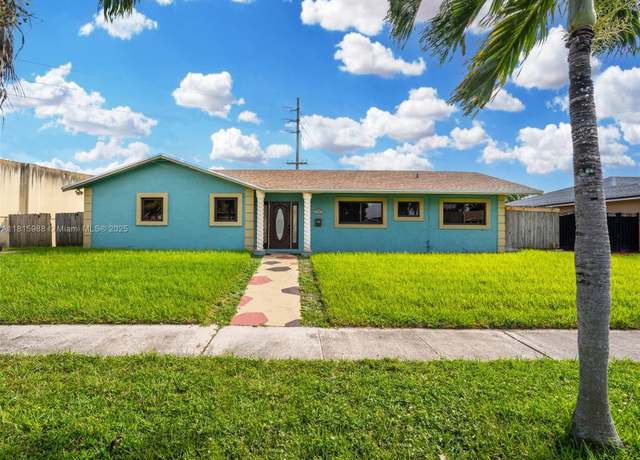 Property at 722 NW 170th St, Miami Gardens, FL 33169, 4 beds, 2 baths