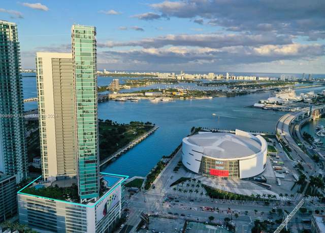 Property at 888 Biscayne Blvd #4007, Miami, FL 33132, 1 bed, 1.5 baths