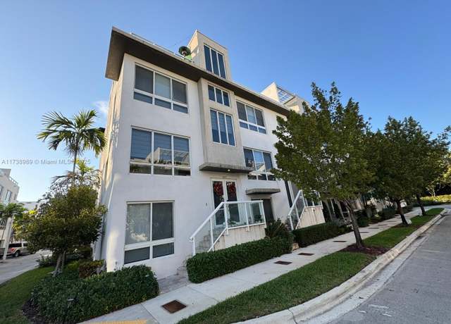 Property at 6610 NW 105th Ave #1, Doral, FL 33178, 4 beds, 4 baths