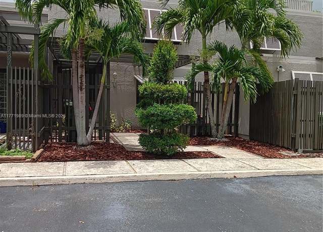 Property at 11233 NW 15th Pl, Pembroke Pines, FL 33026, 3 beds, 2.5 baths