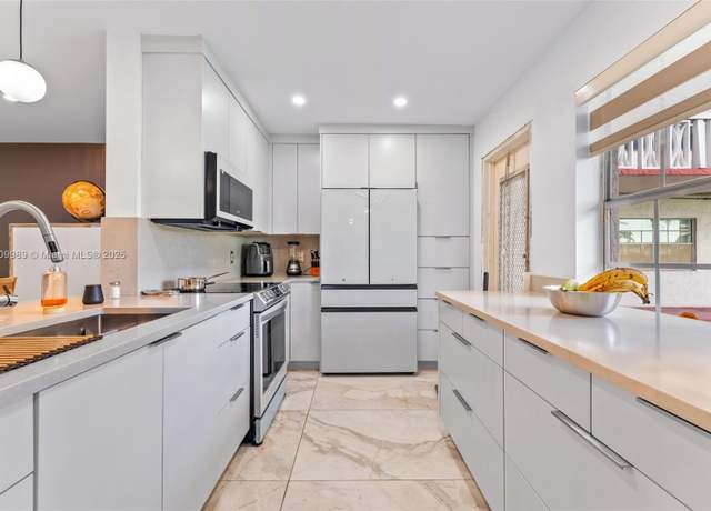 Property at 4140 NW 44th Ave #114, Lauderdale Lakes, FL 33319, 2 beds, 2 baths