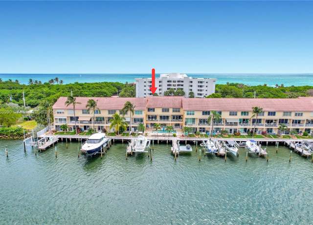 Property at 4234 N Ocean Dr, Hollywood, FL 33019, 3 beds, 3.5 baths