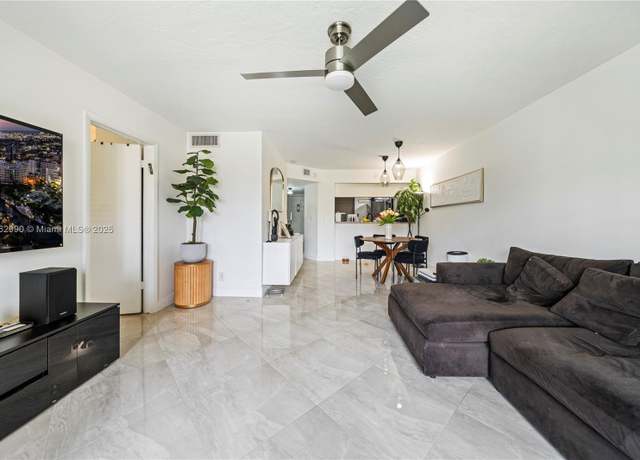 Property at 10401 W Broward Blvd #209, Plantation, FL 33324, 2 beds, 2 baths