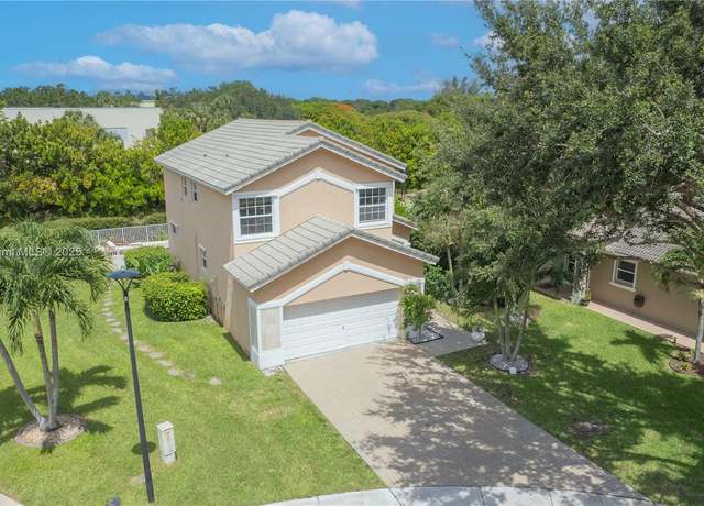 Property at 7423 NW 70th Ave, Parkland, FL 33067, 4 beds, 2.5 baths
