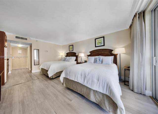 Property at 19201 Collins Ave #721, Sunny Isles Beach, FL 33160, 1 bath