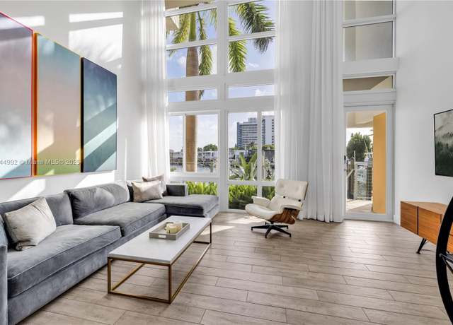 Property at 77 N Shore Dr #77, Miami Beach, FL 33141, 3 beds, 3.5 baths