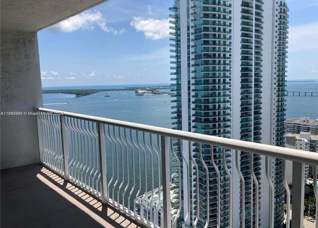 Property at 1200 Brickell Bay Dr #3705, Miami, FL 33131, 1 bed, 1 bath