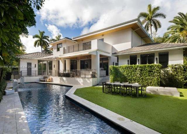 Property at 2555 Regatta Ave, Miami Beach, FL 33140, 7 beds, 6.5 baths