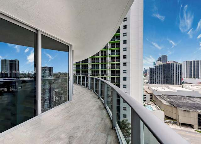 Property at 488 NE 18th St #2000, Miami, FL 33132, 2 beds, 2.5 baths