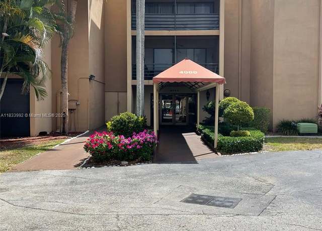 Property at 4000 N Hills Dr #32, Hollywood, FL 33021, 2 beds, 2.5 baths