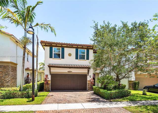 Property at 6411 Osprey Landing St, Davie, FL 33314, 4 beds, 2.5 baths