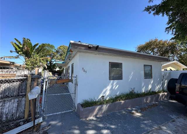 Property at 565 NE 32nd St, Oakland Park, FL 33334, 3 beds, 3 baths