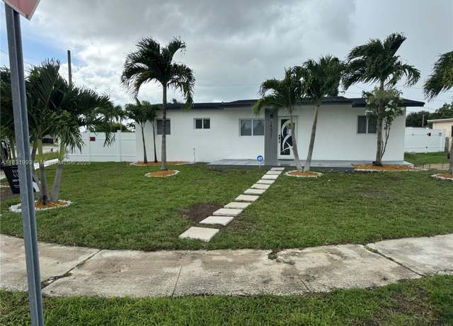 Property at 14621 SW 106th Ave, Miami, FL 33176, 3 beds, 2 baths