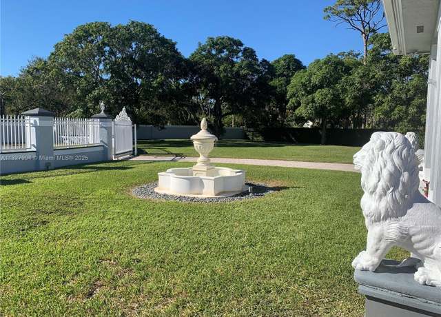 Property at 7625 SW 75th Ave, Miami, FL 33143, 6 beds, 4 baths