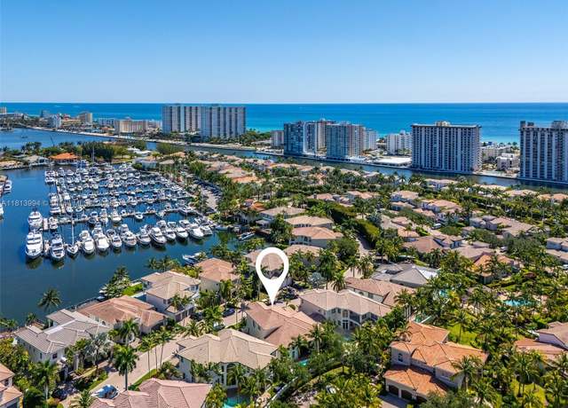 Property at 1445 Commodore Way, Hollywood, FL 33019, 4 beds, 4.5 baths