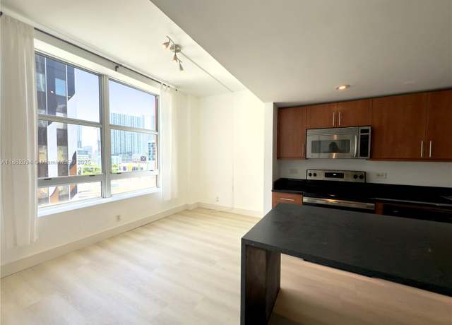 Property at 111 E Flagler St #805, Miami, FL 33131, 2 beds, 1 bath