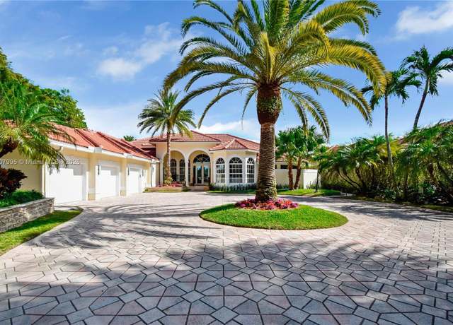 Property at 2445 Provence Cir, Weston, FL 33327, 6 beds, 5.5 baths
