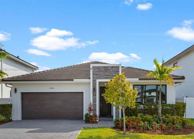 Property at 23501 SW 106th Pl, Homestead, FL 33032, 4 beds, 2.5 baths