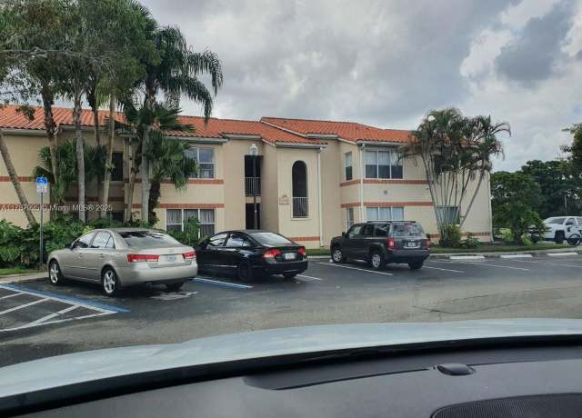 Property at 3320 N Pinewalk Dr N #1715, Margate, FL 33063, 1 bed, 1 bath