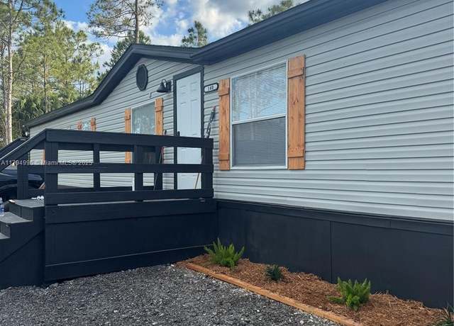 Property at 140 S Kennel St, Clewiston, FL 33440, 3 beds, 3 baths