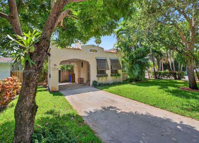 Property at 1314 SE 1st Ave, Fort Lauderdale, FL 33316, 3 beds, 2 baths