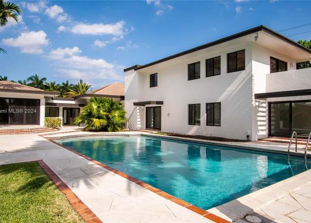 Property at 4020 SW 129th Ave, Miami, FL 33175, 4 beds, 4 baths