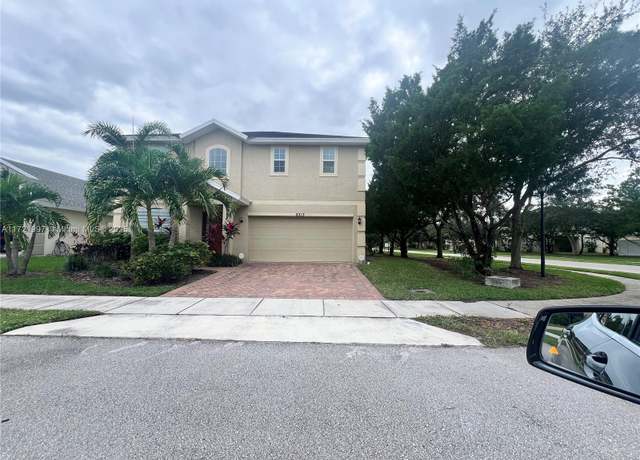 Property at 9313 Portside Dr, Fort Pierce, FL 34945, 3 beds, 2.5 baths