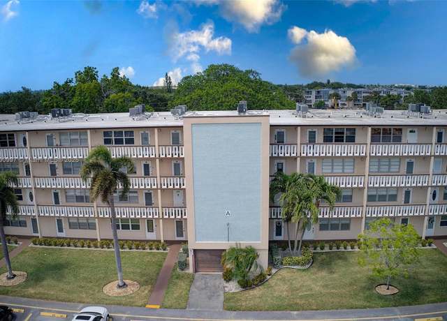 Property at 408 Southampton A #408, West Palm Beach, FL 33417, 1 bed, 1.5 baths