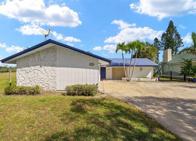 Property at 746 Overiver Dr, Fort Myers, FL 33903, 2 beds, 2 baths