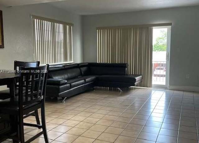 Property at 6600 W 2nd Ct Unit B21, Hialeah, FL 33012, 2 beds, 2.5 baths