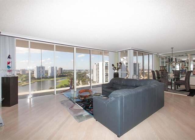 Property at 20281 E Country Club Dr #1801, Aventura, FL 33180, 2 beds, 2 baths