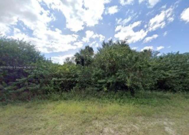 Property at 545 Greenbriar Blvd, Lehigh Acres, FL 33972