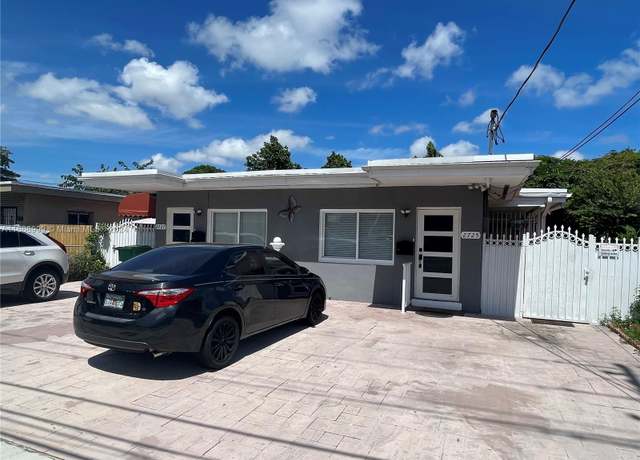 Property at 2725 SW 21st Ter, Miami, FL 33145, 13 beds, 10 baths