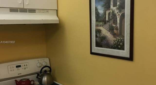 Photo of 9081 Sunrise Lakes Blvd #206, Sunrise, FL 33322