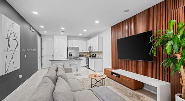 Photo of 2156 NW 6th St #2156, Fort Lauderdale, FL 33311