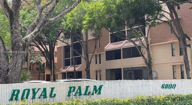 Photo of 6800 Cypress Rd #401, Plantation, FL 33317