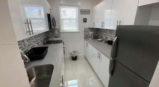 Property at 324 Van Buren St, Hollywood, FL 33019, 24 beds, 16 baths