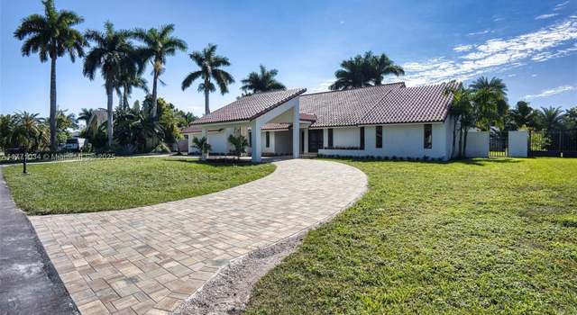 Photo of 10440 NW 133rd St, Hialeah Gardens, FL 33018