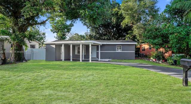 Photo of 335 NE 161st St, Miami, FL 33162