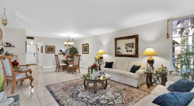 Photo of 400 Commodore Dr #217, Plantation, FL 33325