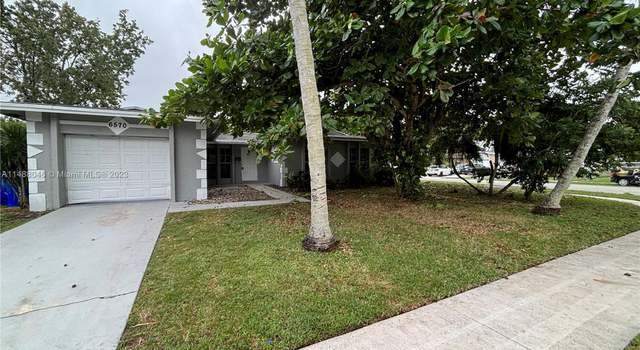 Photo of 6570 SW 7th Ct, North Lauderdale, FL 33068