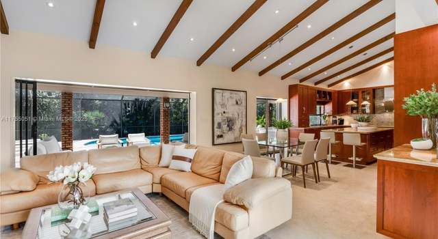 Photo of 5780 Magnolia Ln, Coral Gables, FL 33156