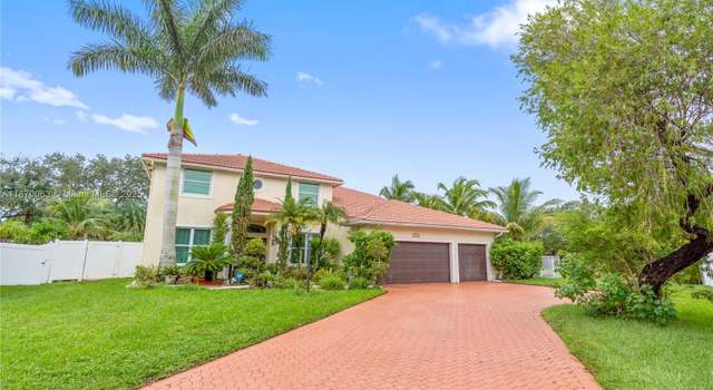 Photo of 7139 W Mariposa Cir W, Pembroke Pines, FL 33331