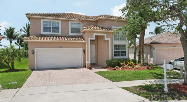 Photo of 16710 NW 12th St, Pembroke Pines, FL 33028