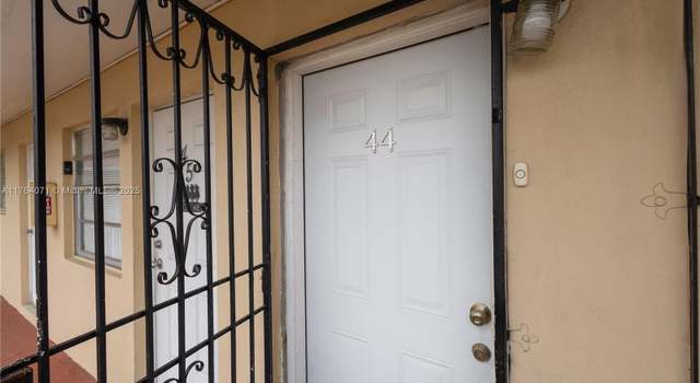 Photo of 2651 NW 13th St #44, Miami, FL 33125