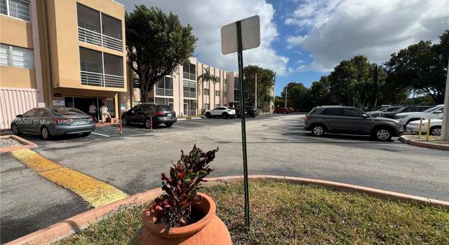 Photo of 15888 SW 95th Ave #220, Miami, FL 33157