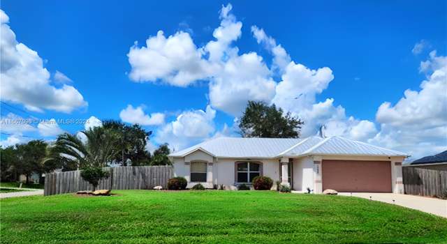 Photo of 1598 SW Curry St, Port St. Lucie, FL 34983