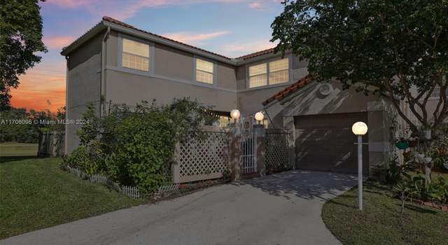Photo of 10949 Mainsail Dr, Cooper City, FL 33026