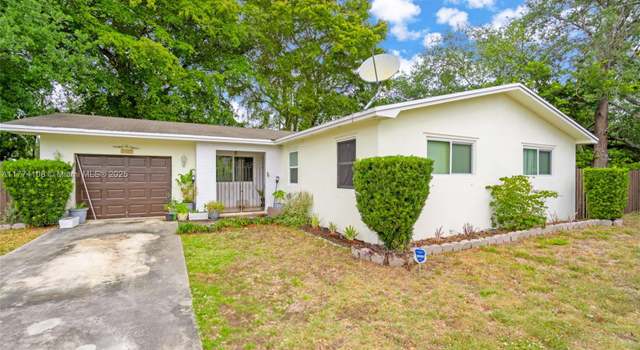Photo of 4851 SW 36th Ct, Hollywood, FL 33023