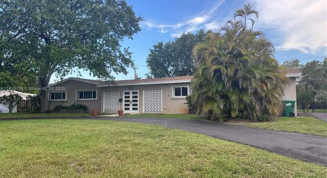 Photo of 8240 SW 141st St, Palmetto Bay, FL 33158